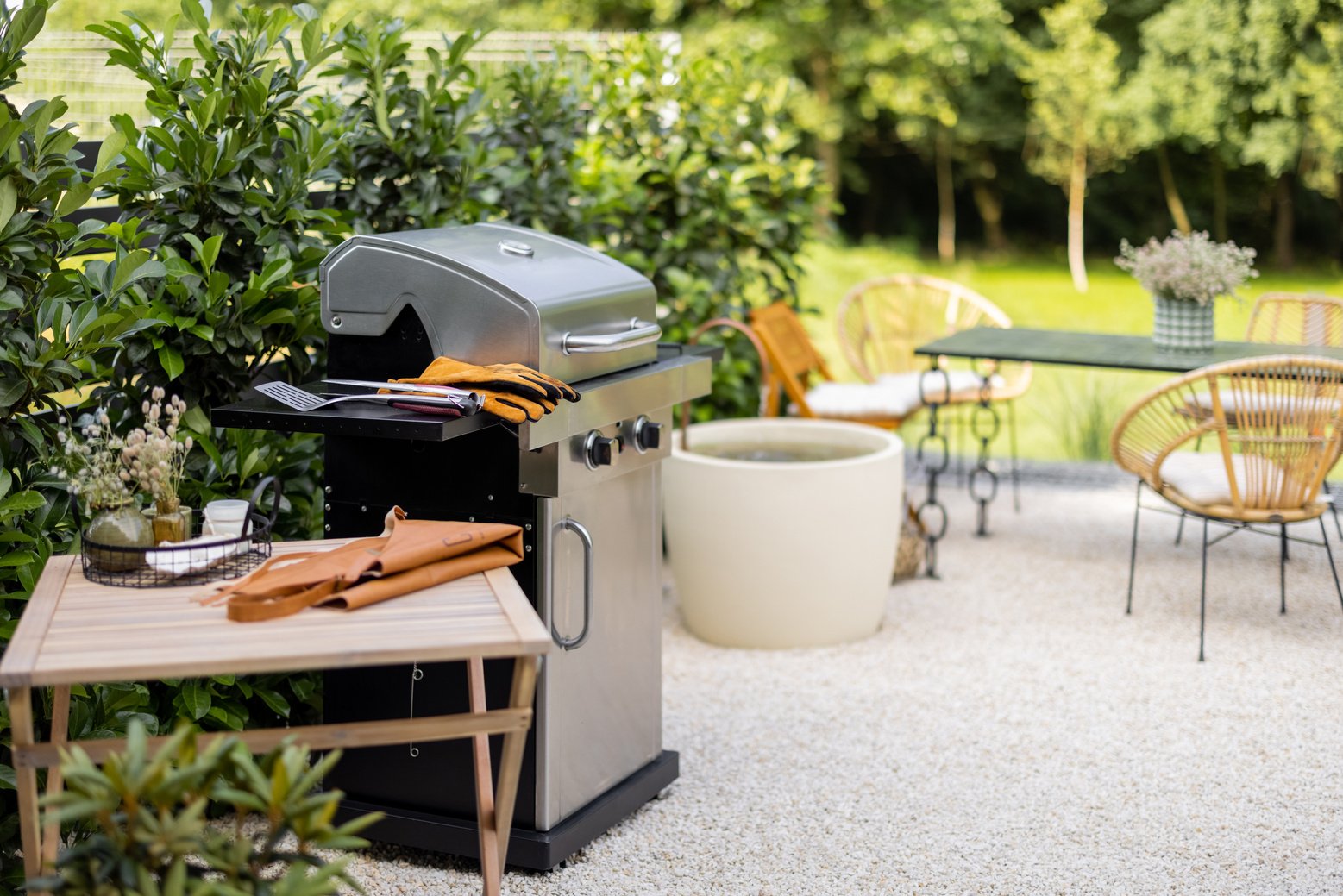 Backyard with Barbeque and Dining Table